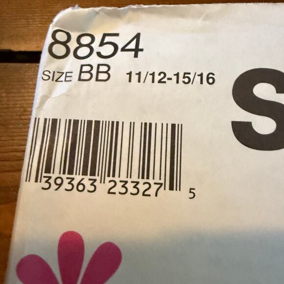 Simplicity 8854 Size 11/12-15/16 Sewing Pattern UNCUT Jr Grooves Pants Knit Tops - Picture 4 of 4